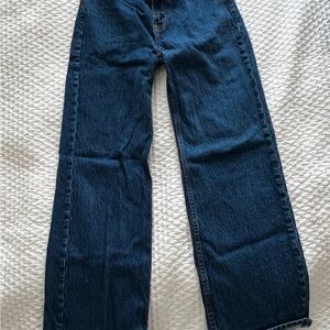 Abercrombie & Fitch Women’s 90s Relaxed Jean, High-Rise - 25 Short - LIKE NEW